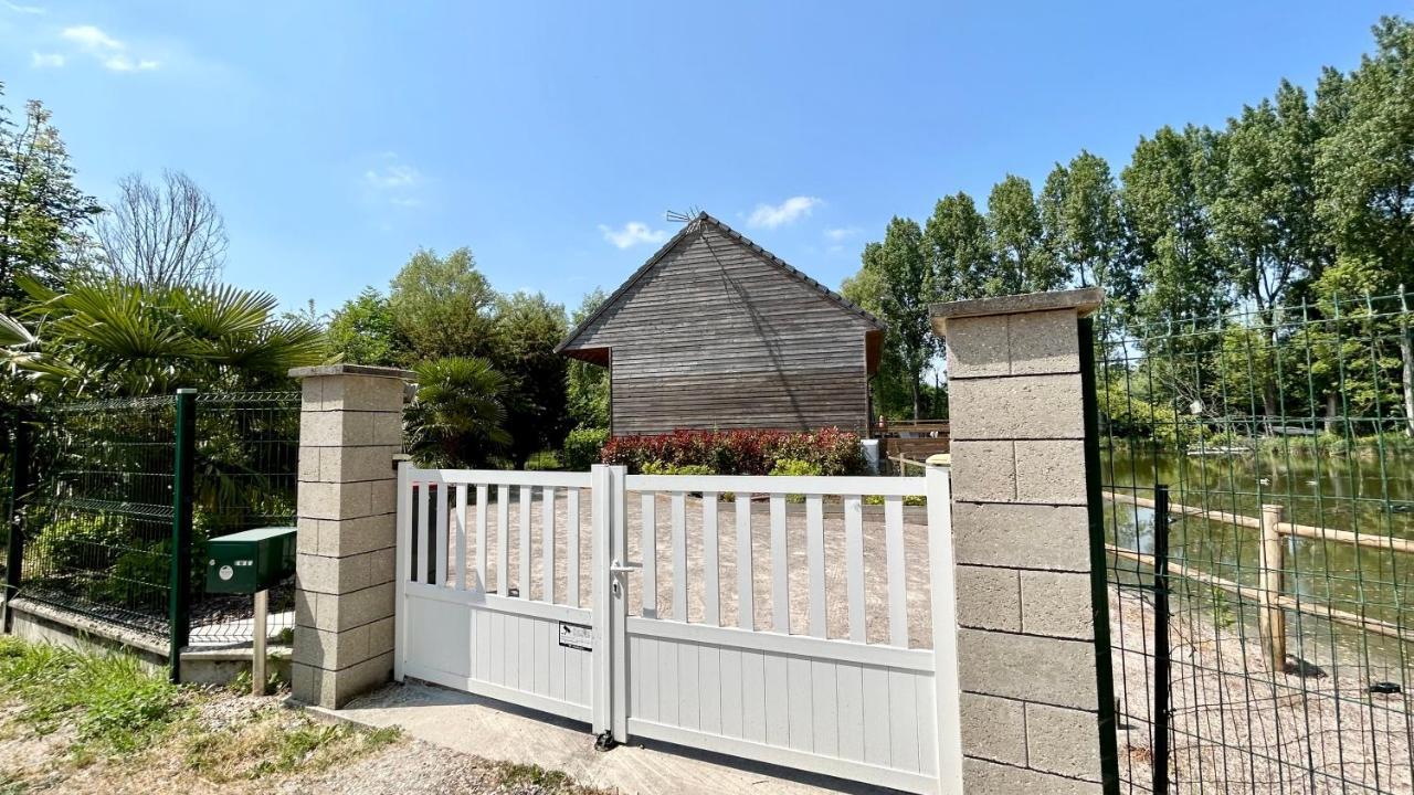 Chalet Avec Terrasse Sur Pilotis Vue Sur L'Etang 特伊 外观 照片
